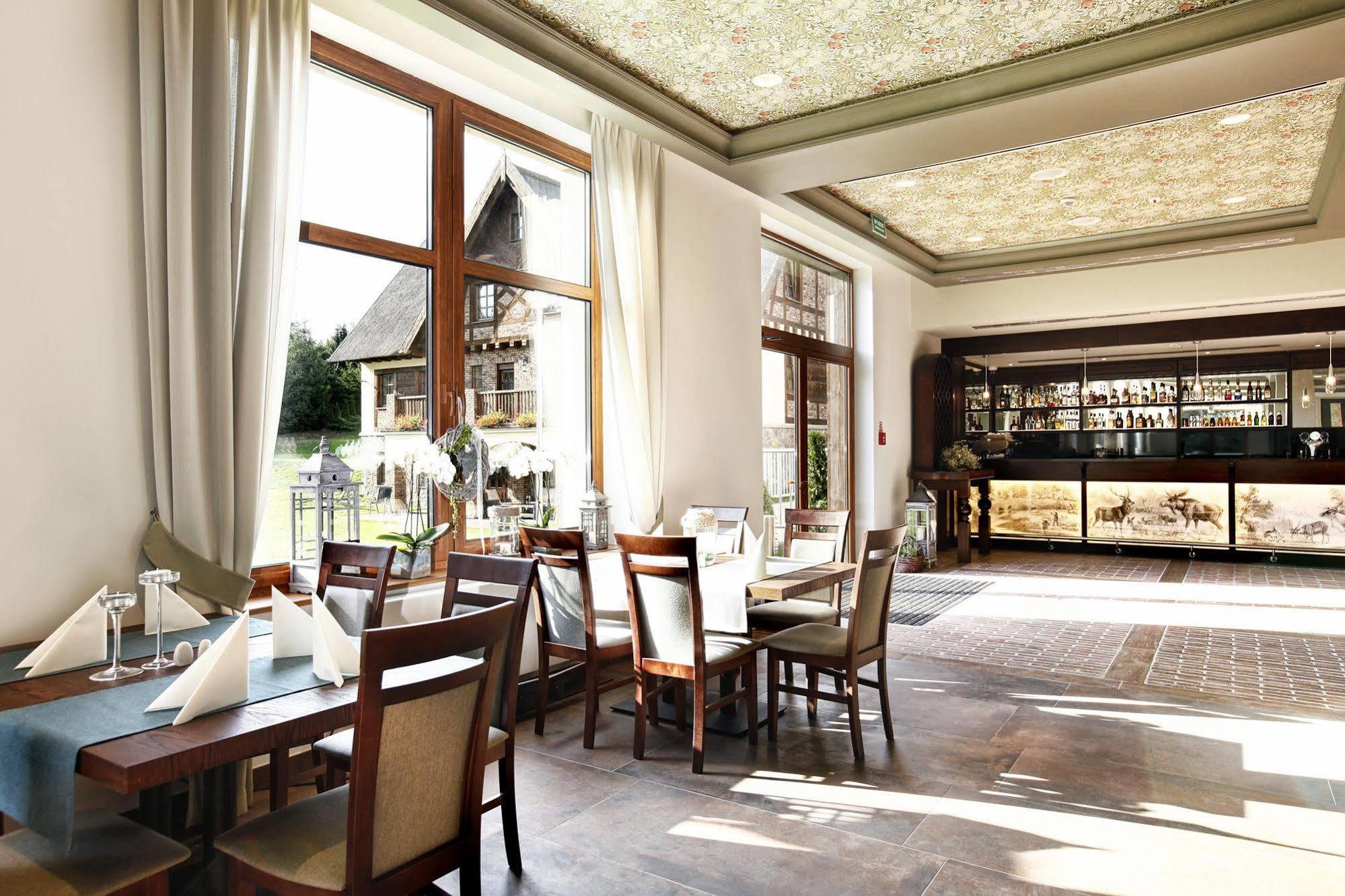 Hotel Aubrecht Country Spa Resort Przechlewo Dış mekan fotoğraf